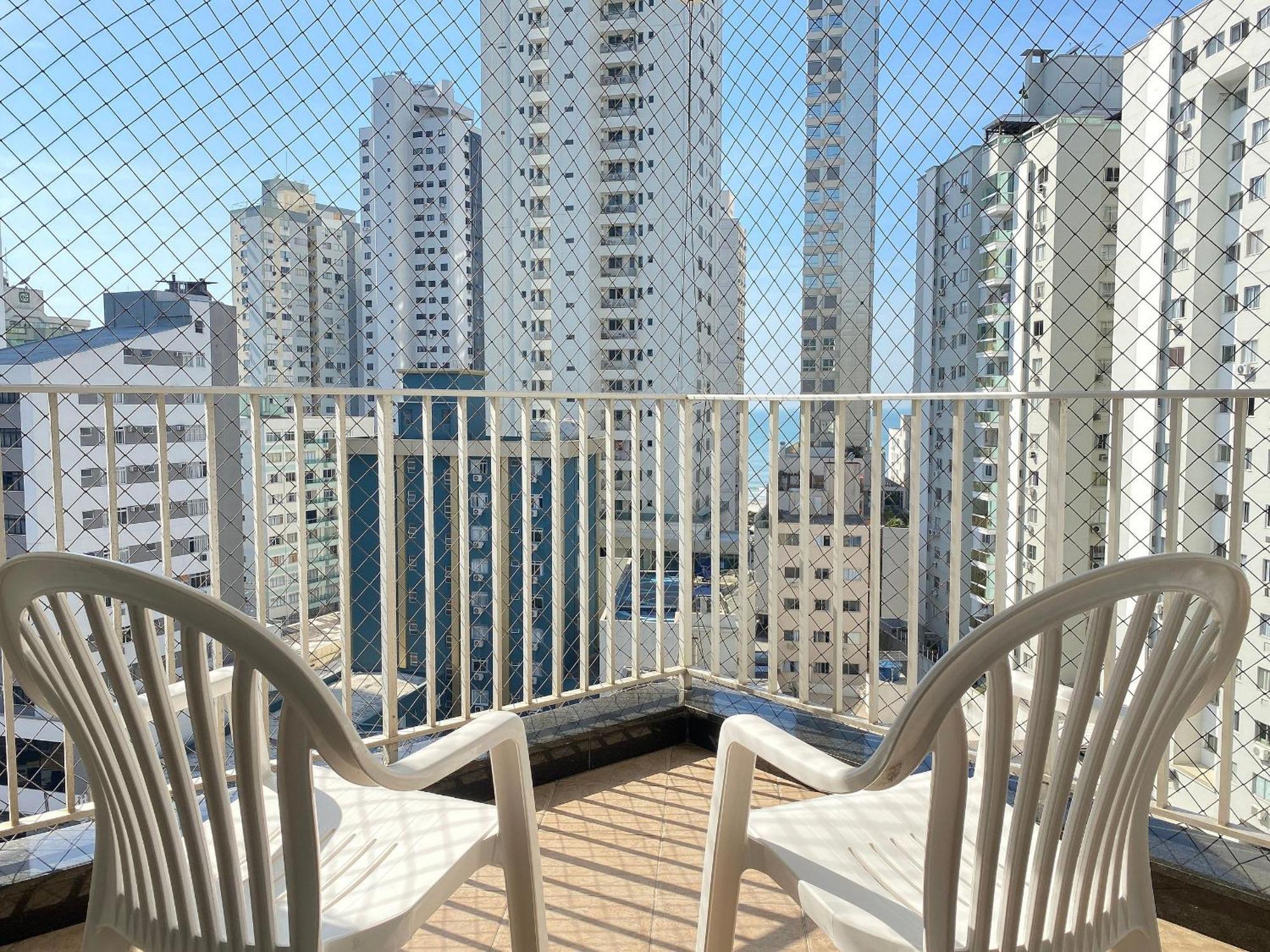Apartamento Prg82 - Climatizado, 3 Dorm, Prox Av Brasil, Amplo Balneário Camboriú